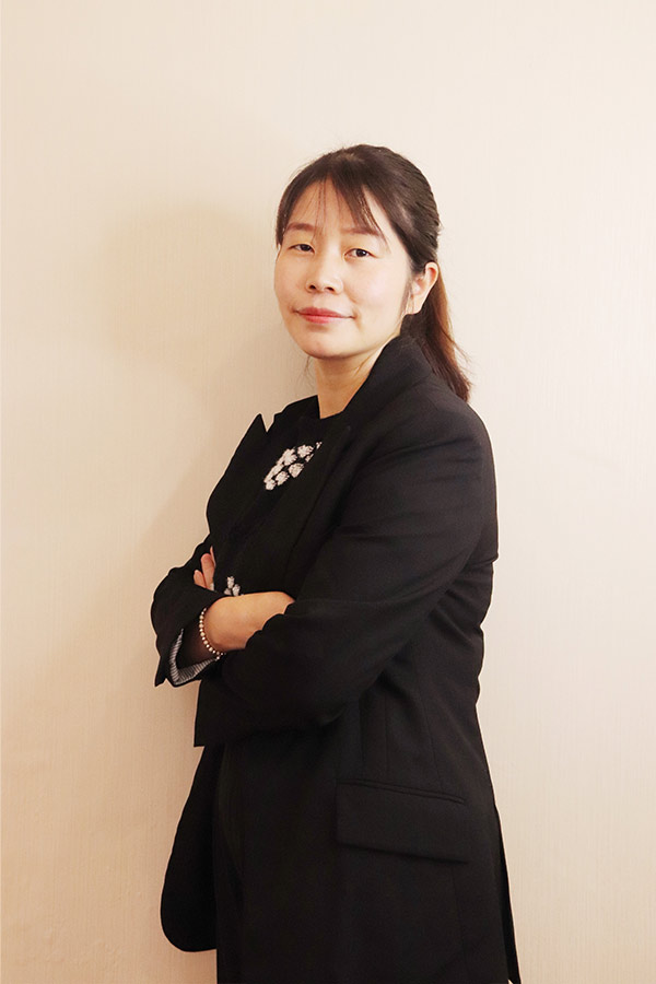 陇县吕瑶 本科学历,毕业于陕西师范大学